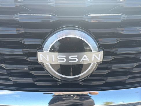 Certified 2022 Nissan Rogue SV w/ SV Premium Package AWD/4WD image 15