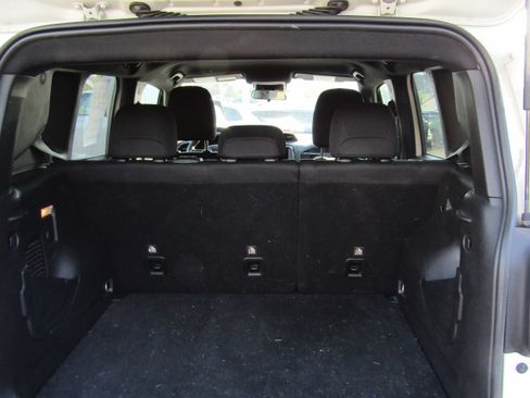 Used 2021 Jeep Renegade Latitude image 8