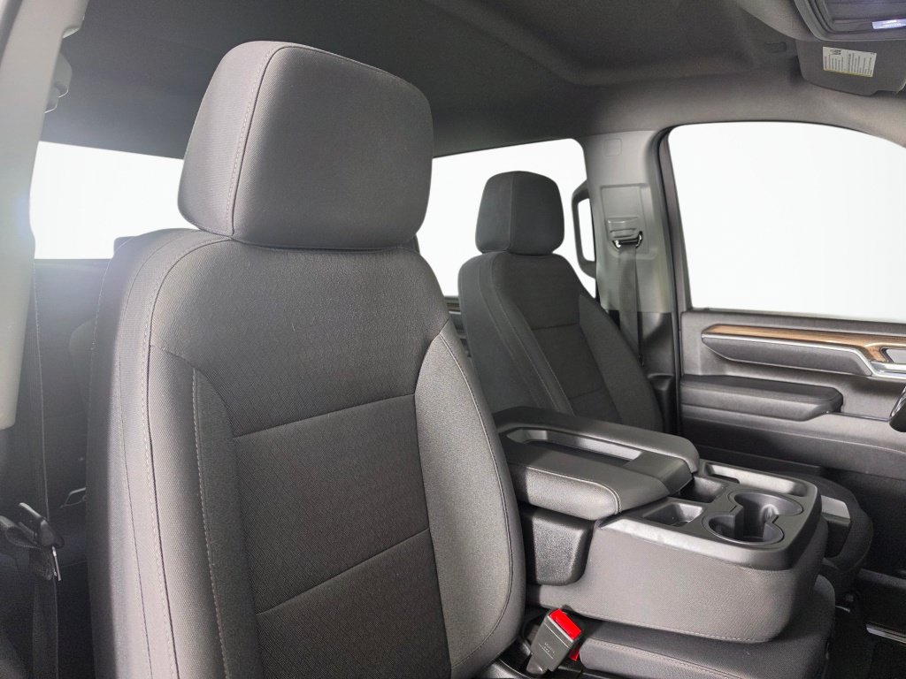 Used 2025 Chevrolet Silverado 2500 LT w/ Convenience Package AWD/4WD image 40