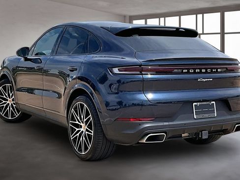 Used 2024 Porsche Cayenne Coupe AWD/4WD image 12