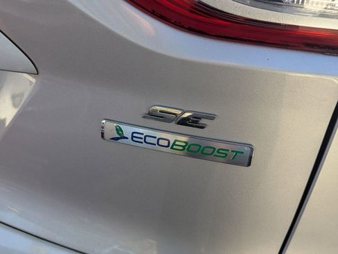 Used 2014 Ford Escape SE FWD image 16