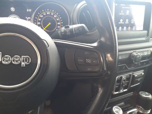 Used 2018 Jeep Wrangler Unlimited Sport S AWD/4WD image 26