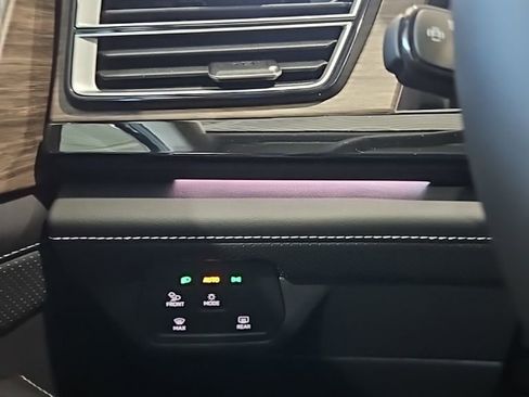 New 2026 Volkswagen Atlas SEL Premium R-Line AWD/4WD image 38
