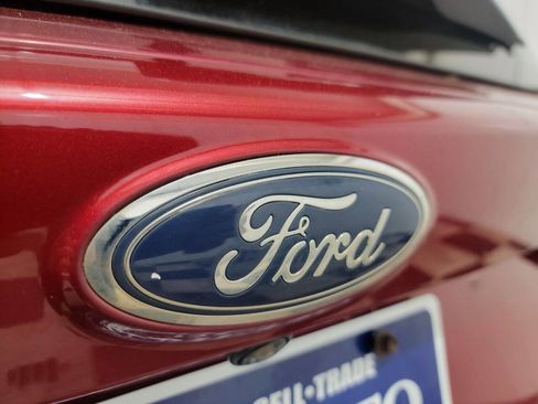 Used 2018 Ford Escape SE FWD image 35