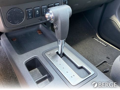 Used 2017 Nissan Frontier SV w/ SV Value Truck Package RWD image 23