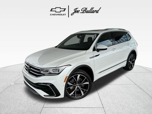 Used 2022 Volkswagen Tiguan SEL R-Line image 1