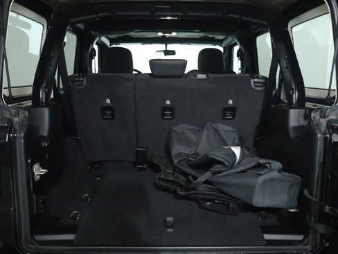 Used 2020 Jeep Wrangler Unlimited Sport image 28