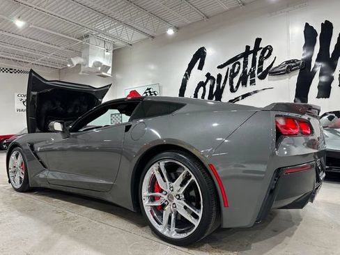 Used 2016 Chevrolet Corvette Stingray Coupe RWD image 4