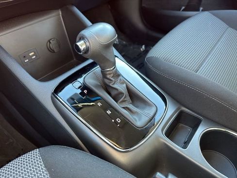 Used 2018 Kia Forte LX image 16