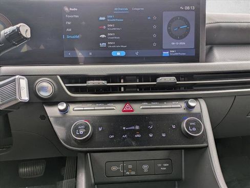 Used 2025 Hyundai Sonata SEL FWD image 13