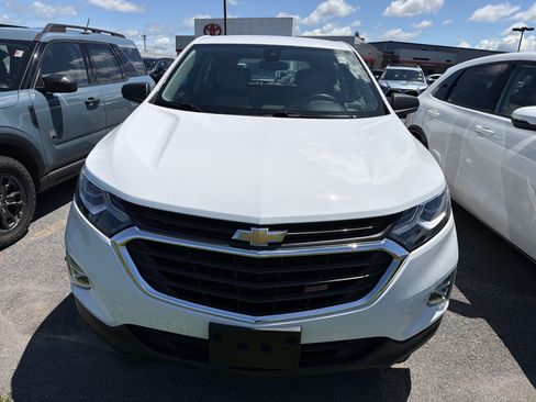 Used 2021 Chevrolet Equinox LS FWD image 3