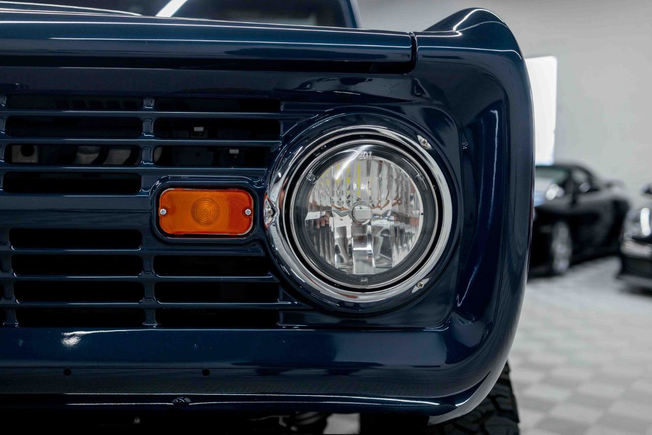 Used 2024 Ford Bronco Black Diamond AWD/4WD image 17