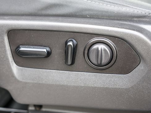 Used 2020 Chevrolet Silverado 1500 RST image 11