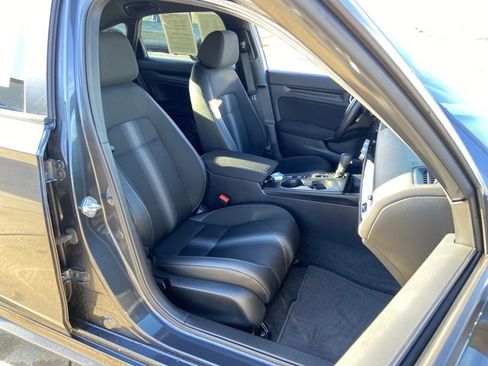 Used 2025 Honda Civic Sport image 19