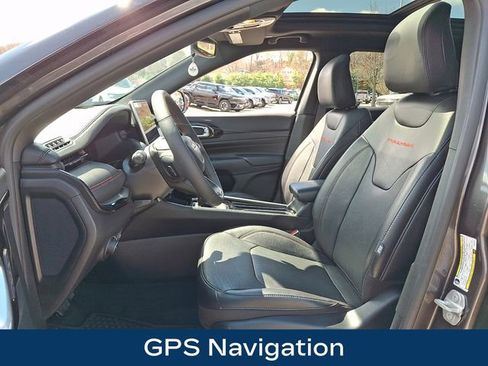 Used 2023 Jeep Compass Trailhawk w/ Trailhawk Elite Group image 2