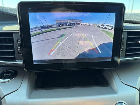 Used 2022 Ford Explorer XLT w/ Equipment Group 202A image 26