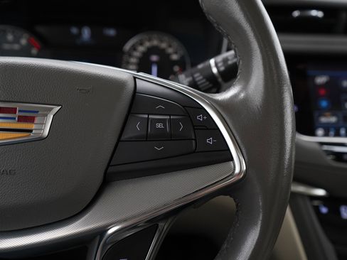 Used 2021 Cadillac XT5 Premium Luxury image 27