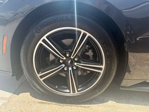 Used 2024 Ford Mustang Coupe RWD image 7