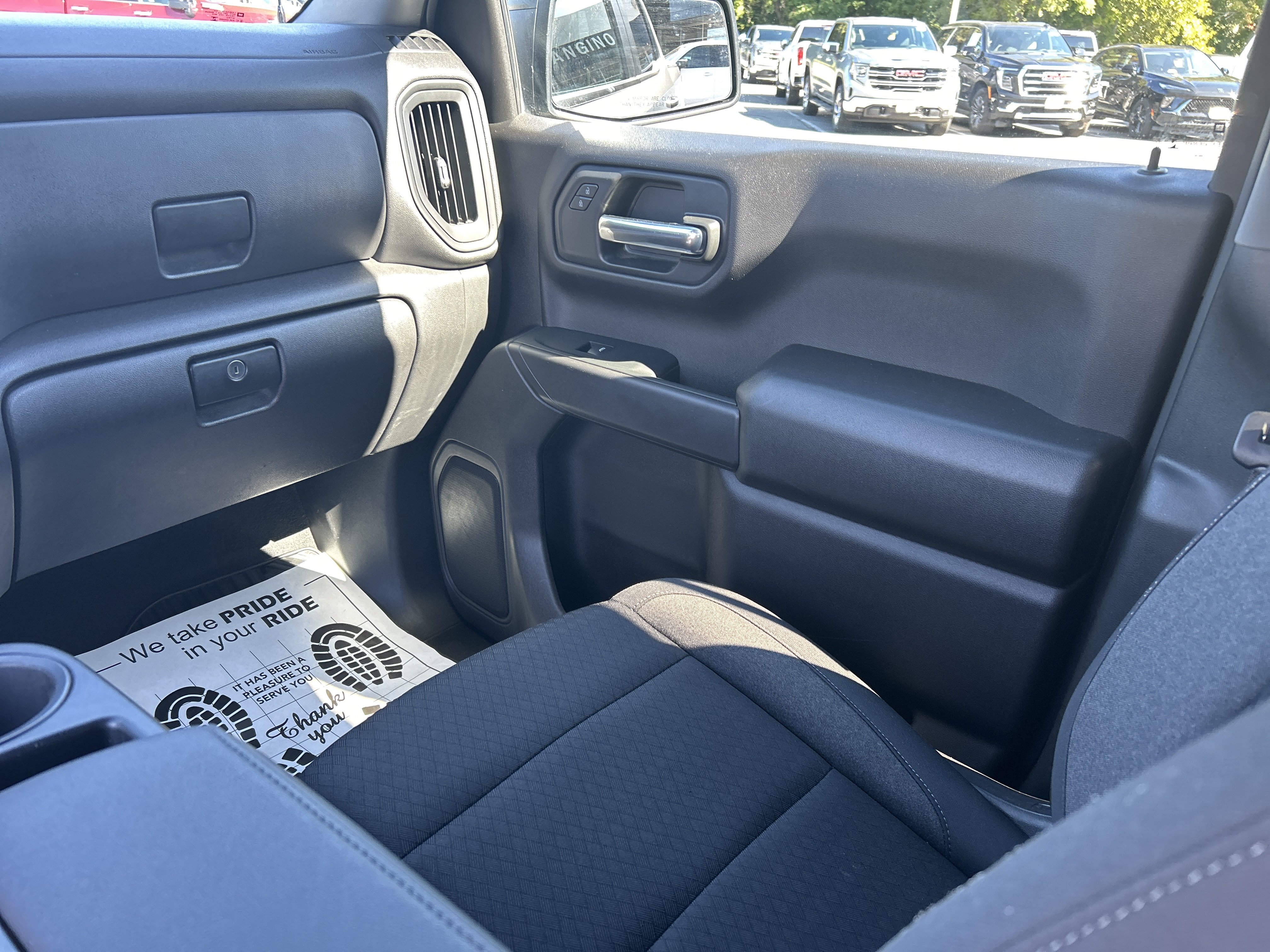 Used 2024 Chevrolet Silverado 1500 Custom Trail Boss w/ LPO, Dark Essentials Package AWD/4WD image 29