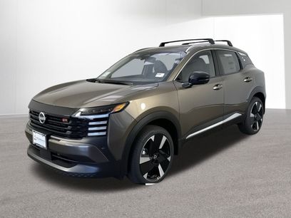New 2026 Nissan Kicks SR w/ Cold Weather Package