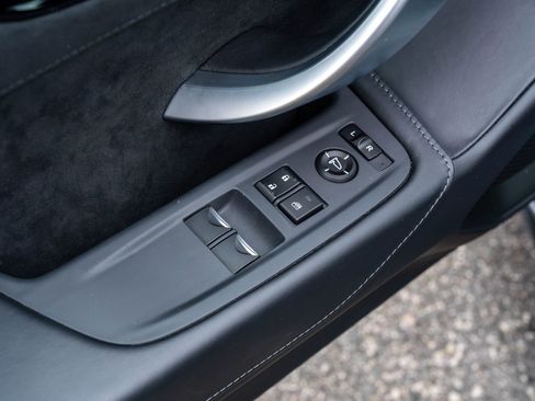 Used 2017 Acura NSX image 19