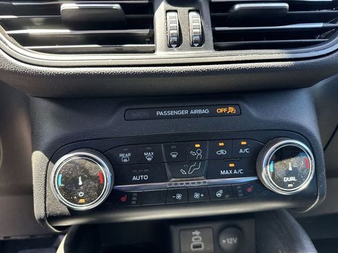 Used 2024 Ford Escape Active image 28