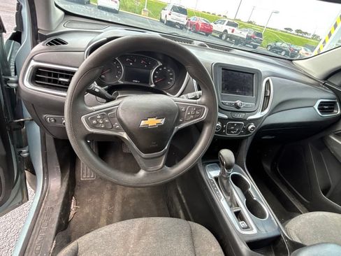 Used 2022 Chevrolet Equinox LT FWD image 3