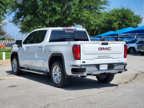 Used 2019 GMC Sierra 1500 SLT w/ SLT Premium Plus Package AWD/4WD image 4