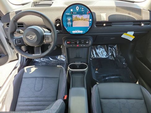 Used 2025 MINI Cooper S FWD image 9