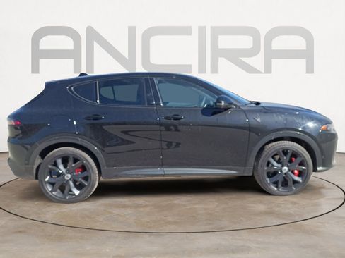 Certified 2024 Dodge Hornet R/T Plus image 11