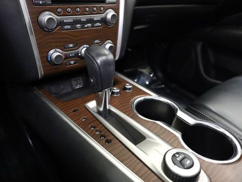 Used 2018 Nissan Pathfinder Platinum image 26