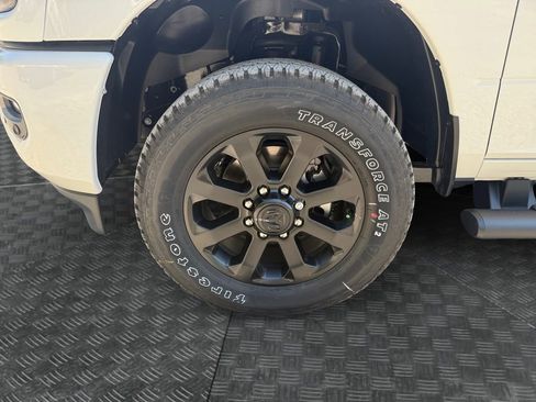 New 2026 RAM 2500 Big Horn AWD/4WD image 14