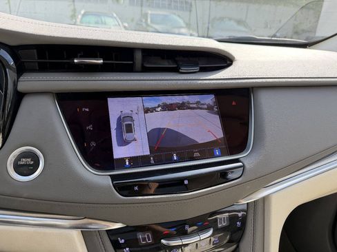 Used 2021 Cadillac XT5 Premium Luxury FWD image 14