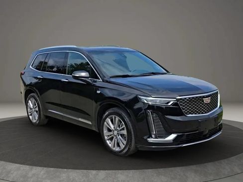 Used 2023 Cadillac XT6 Premium Luxury w/ Platinum Package AWD/4WD image 5