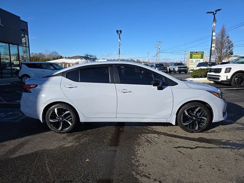 Used 2024 Nissan Versa SR w/ Trunk Package image 8