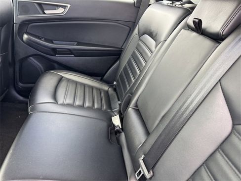 Used 2022 Ford Edge SEL image 23
