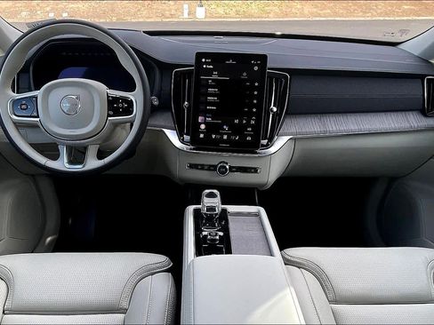 New 2026 Volvo XC90 B6 Ultra w/ Protection Package image 7