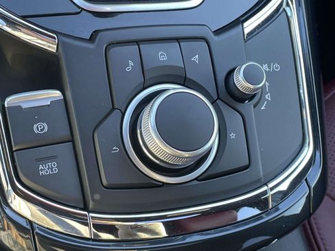 Used 2023 MAZDA CX-9 Carbon Edition image 7