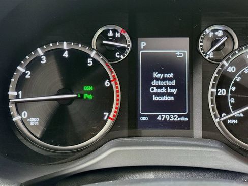 Certified 2022 Lexus GX 460 Premium w/ Premium Plus Package AWD/4WD image 12