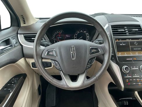 Used 2018 Lincoln MKC Premiere FWD image 18