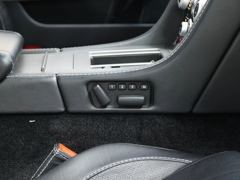 Used 2011 Aston Martin V8 Vantage Coupe RWD image 63