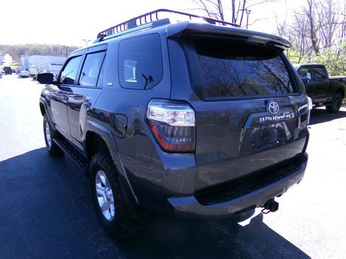 Used 2021 Toyota 4Runner SR5 Premium w/ Moonroof Package image 7