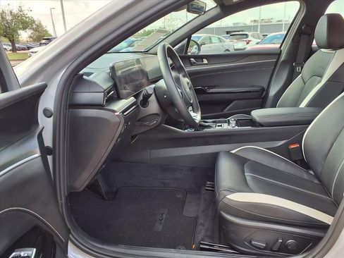 Certified 2025 Kia K5 GT-Line image 10