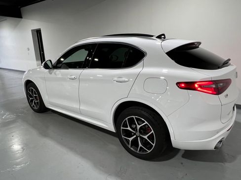 Used 2021 Alfa Romeo Stelvio Ti w/ Nero Edizione image 8