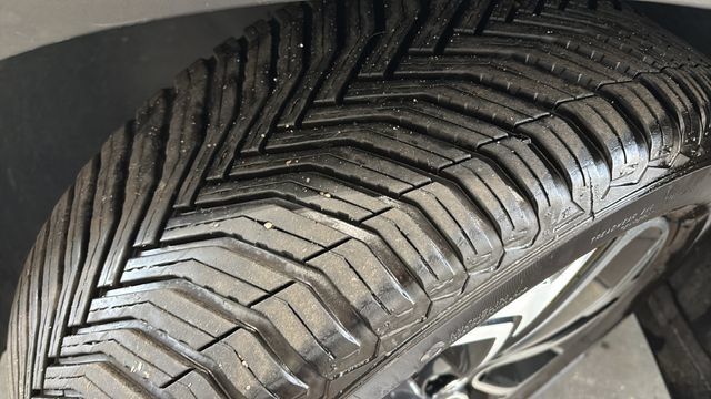 Used 2020 Hyundai Santa Fe Limited AWD/4WD image 31