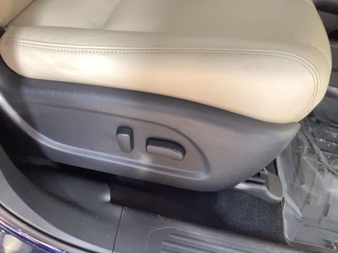 Used 2023 Nissan Murano SL w/ SL Moonroof Package image 9