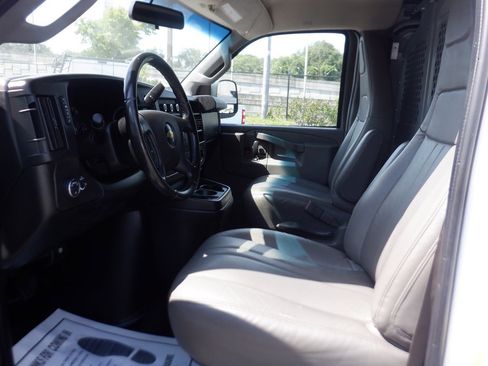 Used 2020 Chevrolet Express 2500 w/ Communications Package RWD image 12