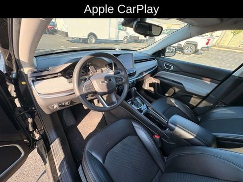 Used 2022 Jeep Compass Latitude FWD image 12