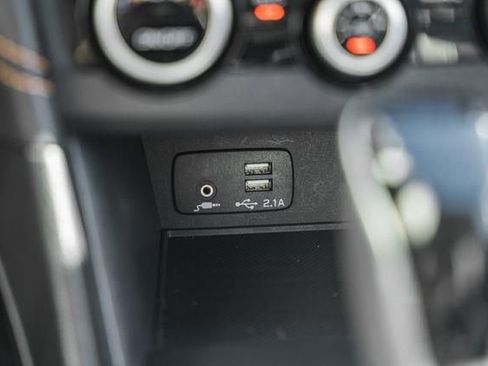 Used 2023 Subaru Crosstrek 2.0i Premium image 23