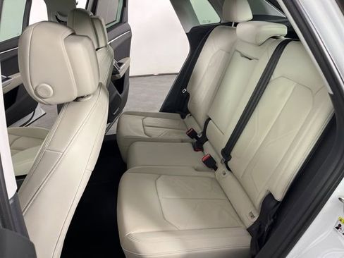 Used 2022 Audi Q3 2.0T Premium Plus image 39